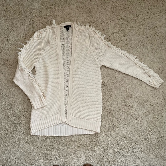 (4) Cardigan Bundle - Picture 10 of 12